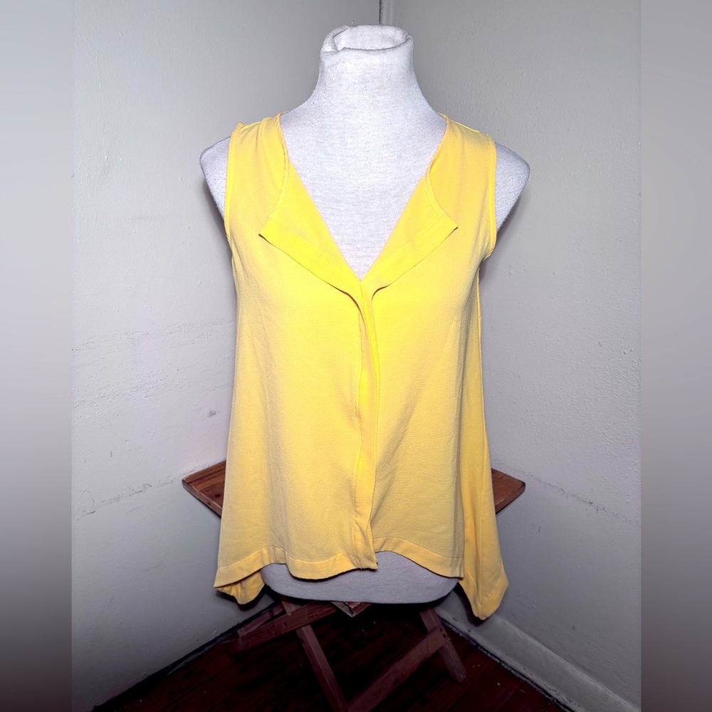 New York & Company Sleeveless Blouse